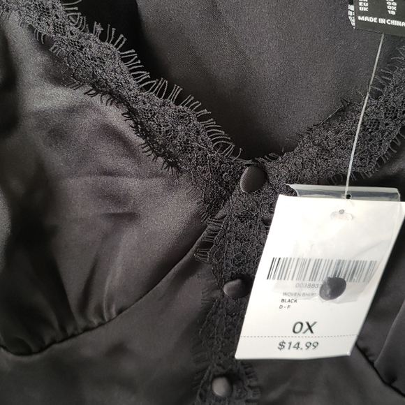 Nwt Forever 21 satin feel cami with eyelash lace - Picture 5 of 7